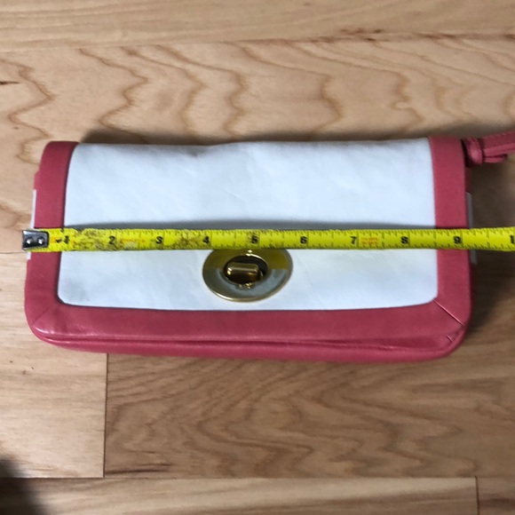 Coach Leather Clutch Wallet Coin Purse - Picture 7 of 8